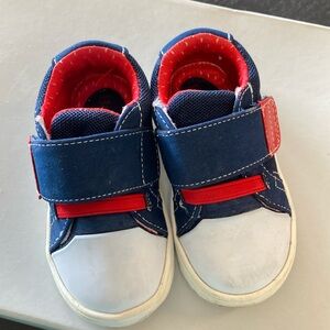 Born Bailey Clark Velcro Sneakers
